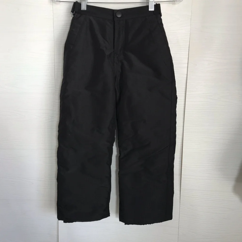 The Children’s place Boys Snow Pants size 6. New with tags